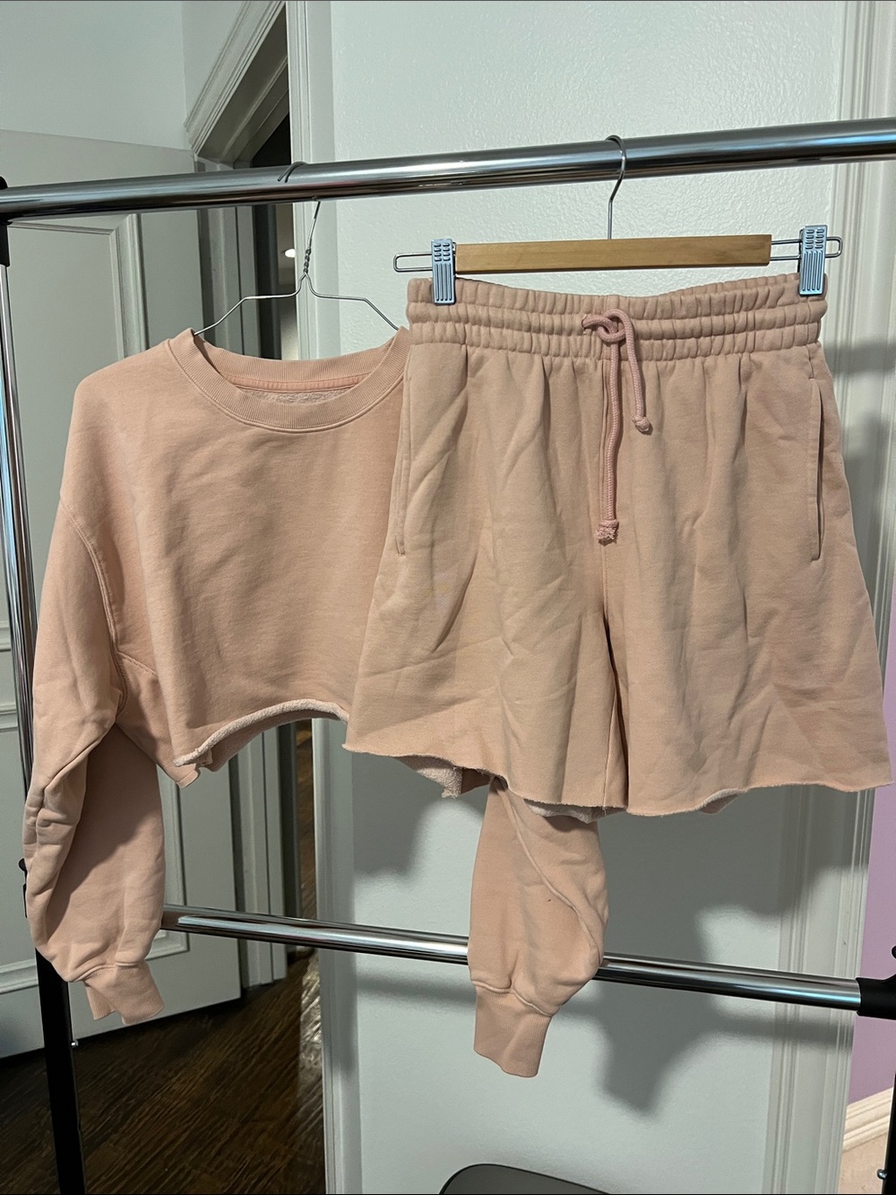 Aritzia TNA Sweatshirt and sweat shorts set light pink